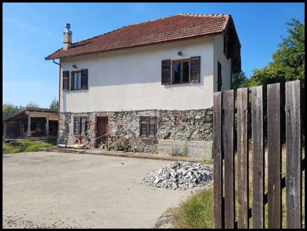 casa indipendente in vendita a Sassello