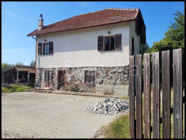 casa indipendente in vendita a Sassello