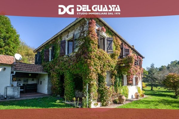 casa indipendente in vendita a Sassello