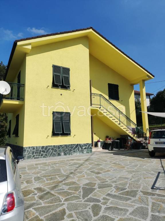 casa indipendente in vendita a Sassello