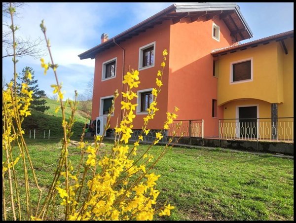 appartamento in vendita a Sassello in zona Maddalena