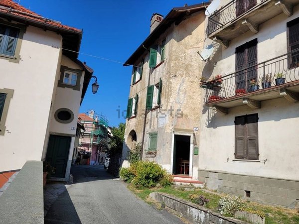 casa indipendente in vendita a Sassello