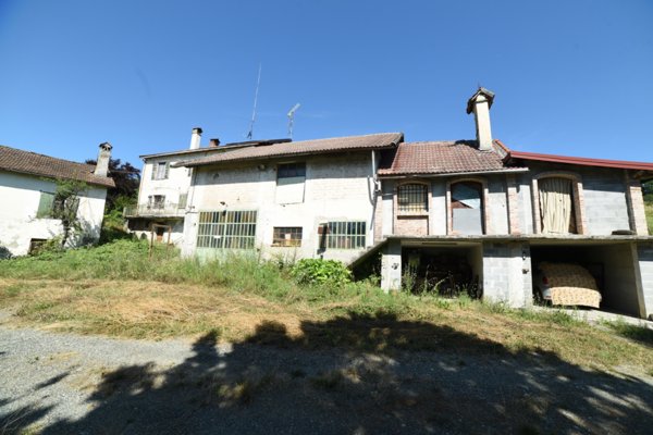 casale in vendita a Sassello in zona Maddalena