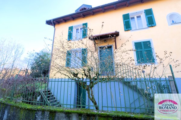 casa indipendente in vendita a Sassello