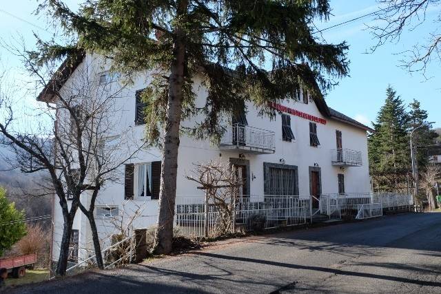 intera palazzina in vendita a Sassello in zona Palo