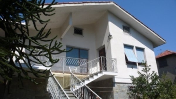 casa indipendente in vendita a Sassello