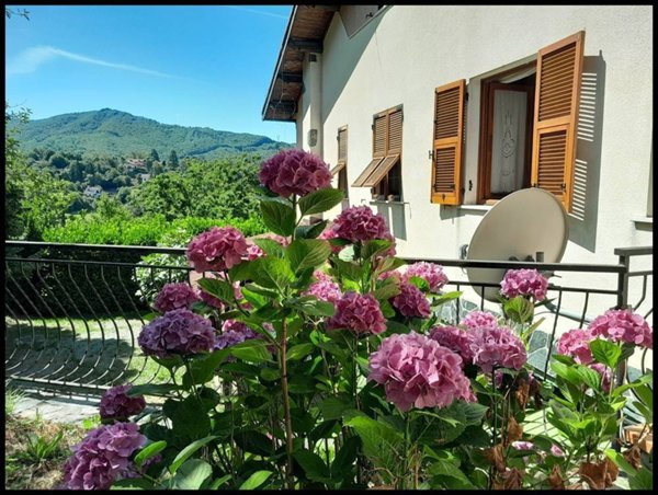 casa indipendente in vendita a Sassello