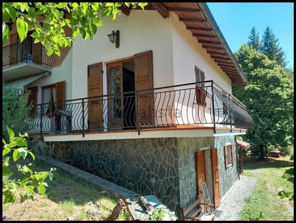 casa indipendente in vendita a Sassello