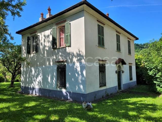 casa indipendente in vendita a Sassello