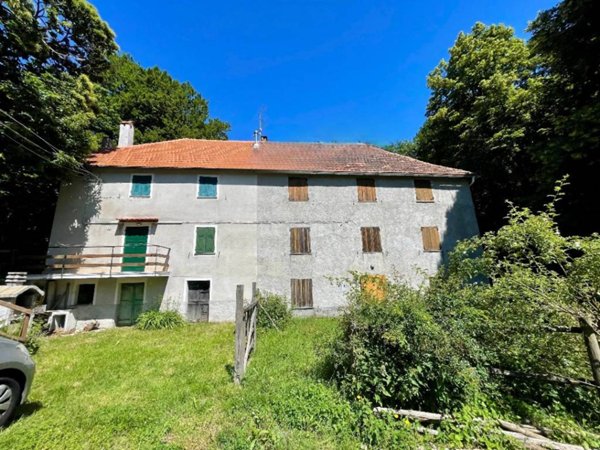 casa indipendente in vendita a Sassello in zona Piampaludo