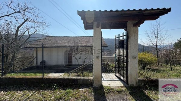 casa indipendente in vendita a Sassello