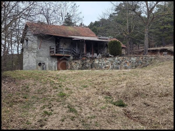 casa indipendente in vendita a Sassello