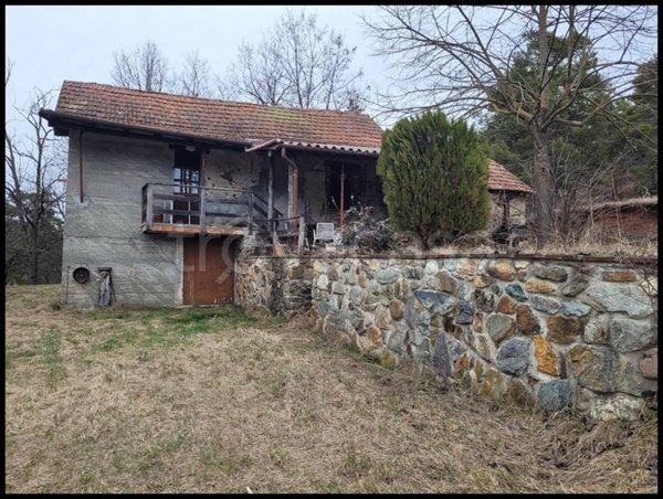 casa indipendente in vendita a Sassello in zona Alberola