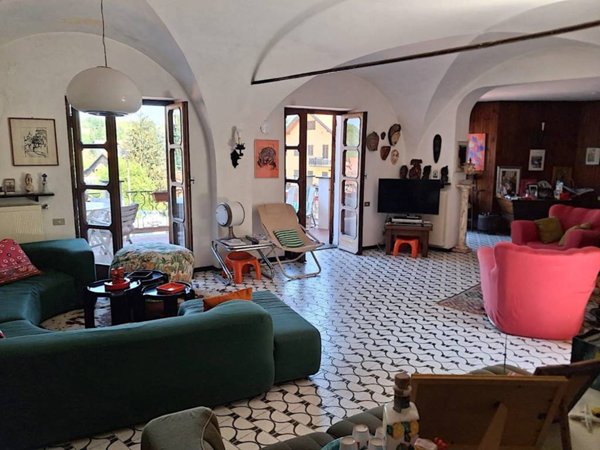 casa indipendente in vendita a Sassello