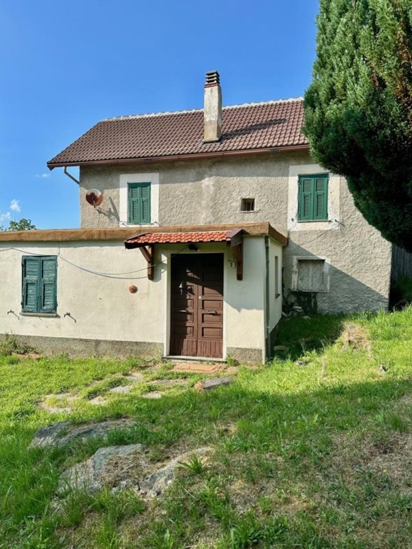 casa indipendente in vendita a Sassello in zona Piampaludo