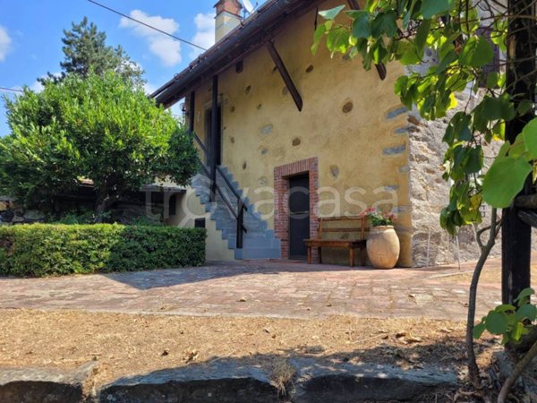 casa indipendente in vendita a Sassello