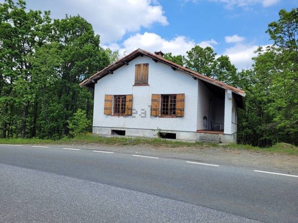 casa indipendente in vendita a Sassello in zona Alberola