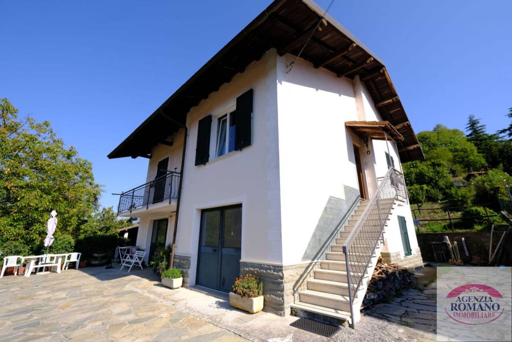 casa indipendente in vendita a Sassello