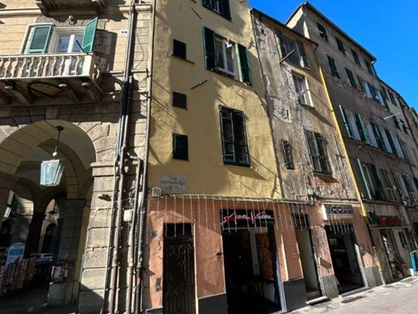 appartamento in vendita a Savona in zona Centro Storico