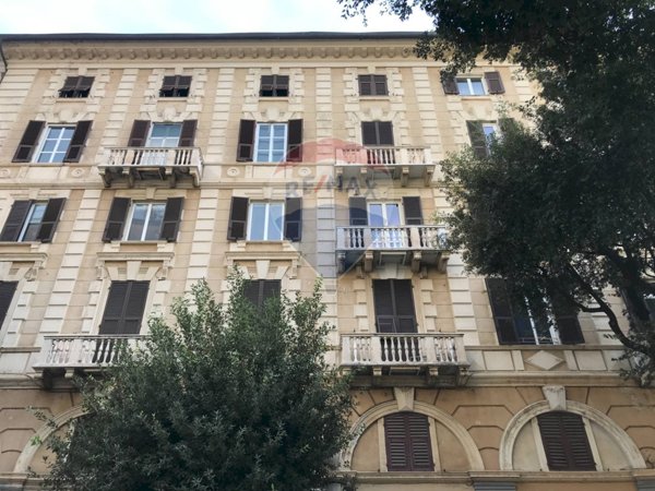 appartamento in vendita a Savona in zona Centro Storico