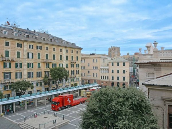 appartamento in vendita a Savona in zona Centro Storico
