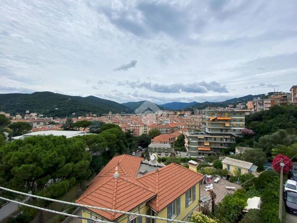 appartamento in vendita a Savona in zona Centro Storico