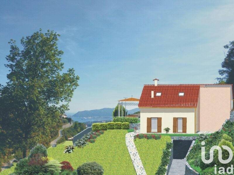 casa indipendente in vendita a Savona