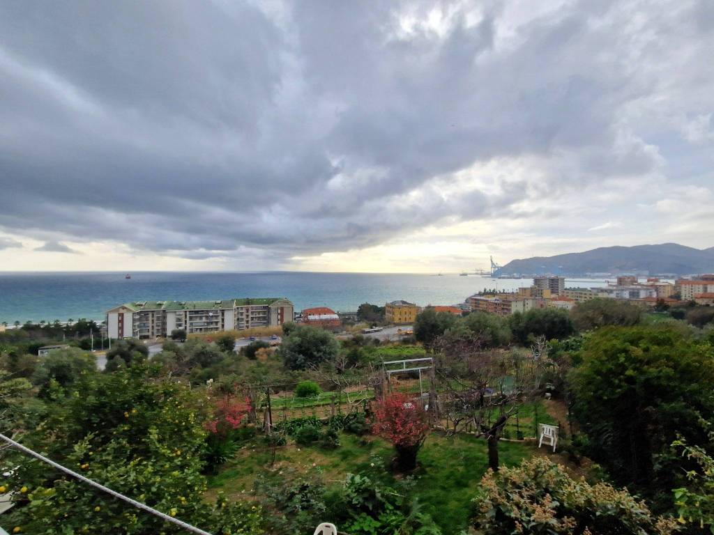 appartamento in vendita a Savona