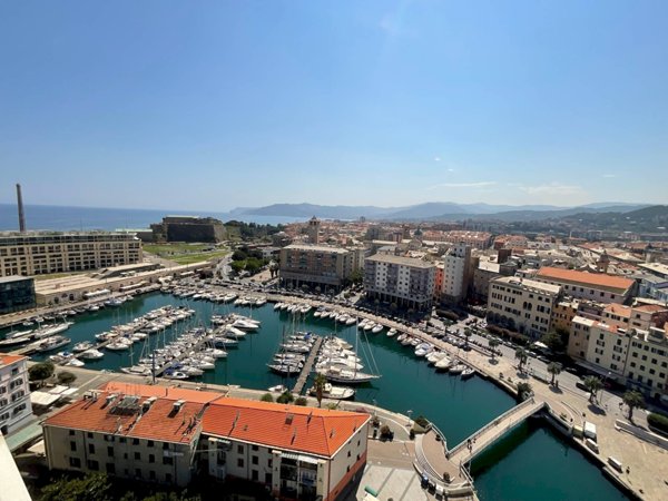 appartamento in vendita a Savona