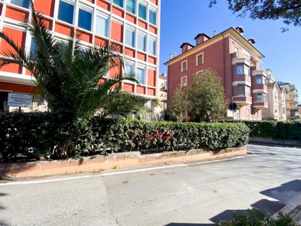 appartamento in vendita a Savona in zona Centro Storico