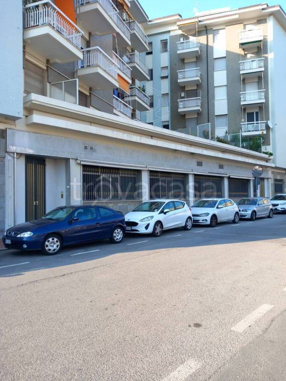negozio in vendita a Savona