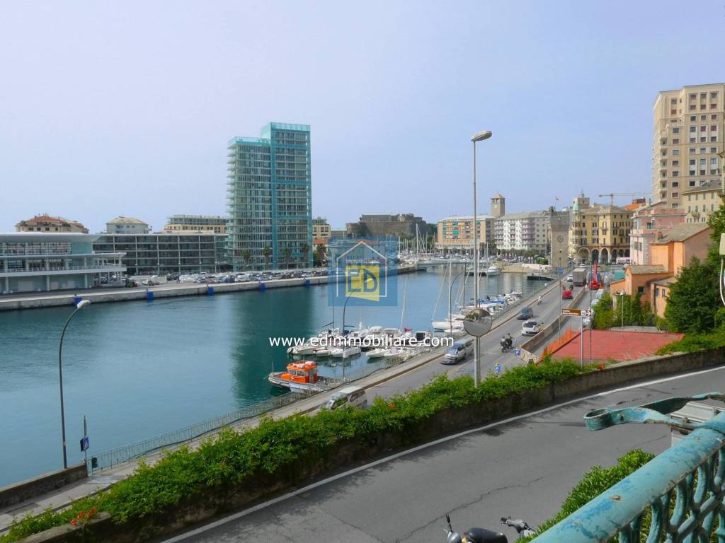 appartamento in vendita a Savona