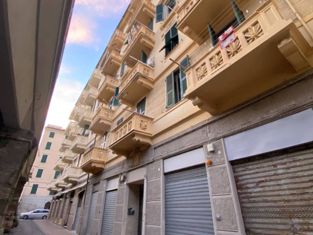 appartamento in vendita a Savona in zona Centro Storico