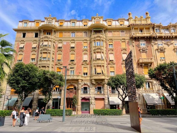 appartamento in vendita a Savona in zona Centro Storico