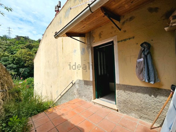 appartamento in vendita a Savona in zona Santuario