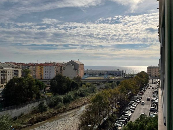 appartamento in vendita a Savona in zona Centro Storico