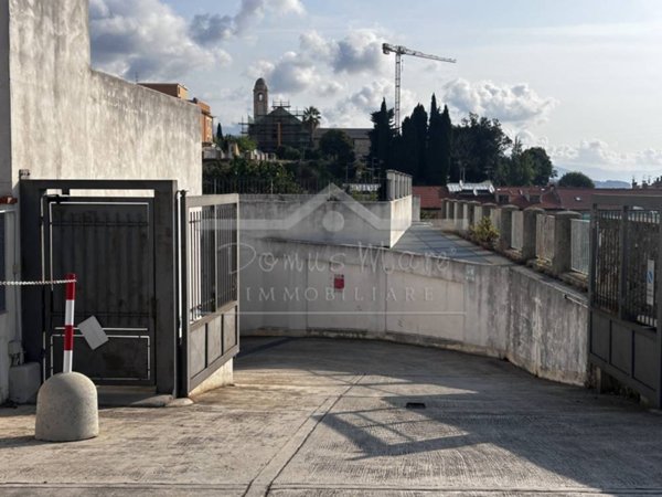 locale di sgombero in vendita a Savona