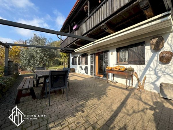 casa indipendente in vendita a Savona in zona Cimavalle / Botta