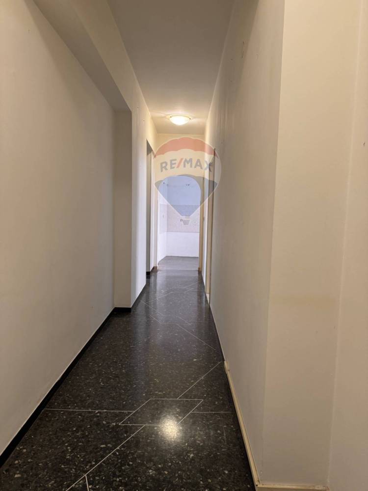 appartamento in vendita a Savona in zona Centro Storico