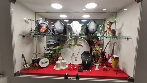 negozio in vendita a Savona