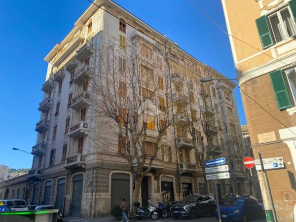 appartamento in vendita a Savona in zona Centro Storico