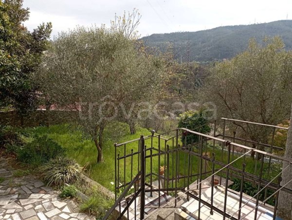 appartamento in vendita a Savona in zona Marmorassi