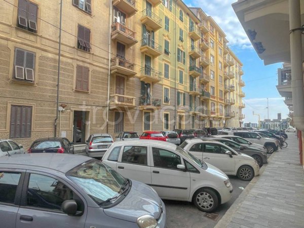 locale di sgombero in vendita a Savona