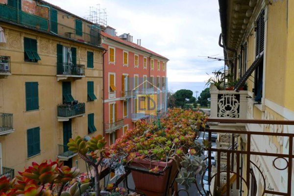 appartamento in vendita a Savona in zona Centro Storico