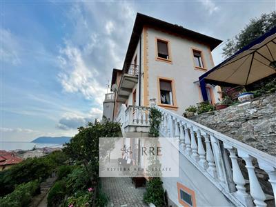 casa indipendente in vendita a Savona