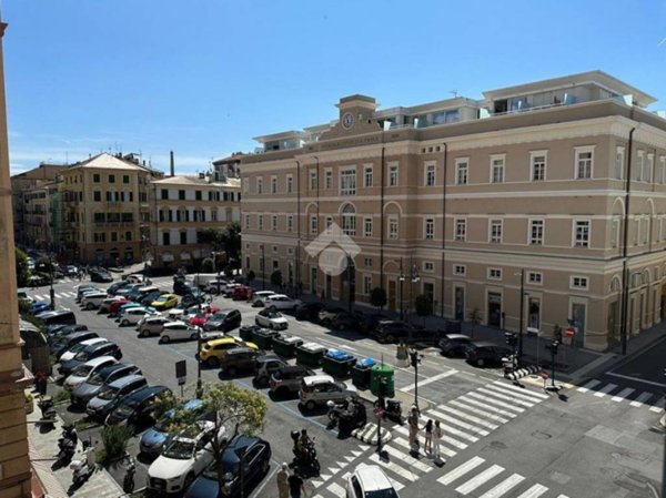 appartamento in vendita a Savona in zona Centro Storico