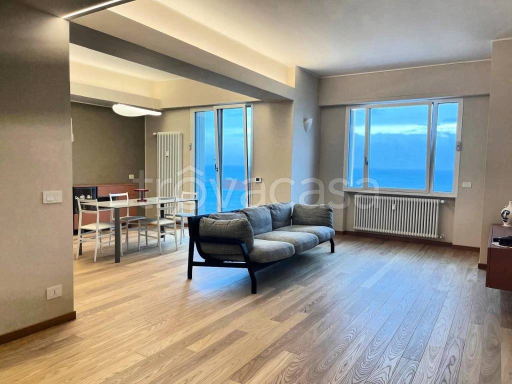 appartamento in vendita a Savona