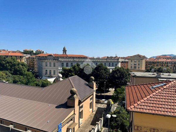 appartamento in vendita a Savona in zona Centro Storico