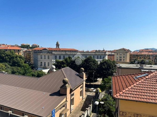 appartamento in vendita a Savona in zona Centro Storico
