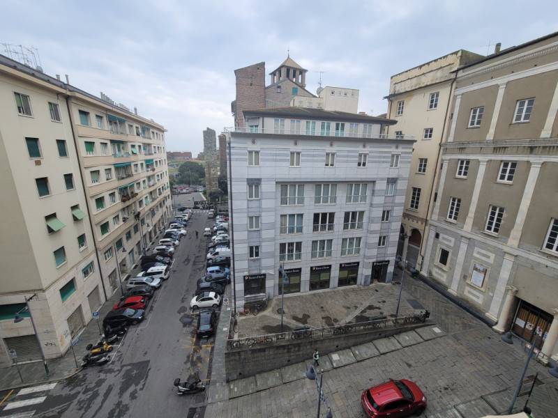 appartamento in vendita a Savona in zona Centro Storico